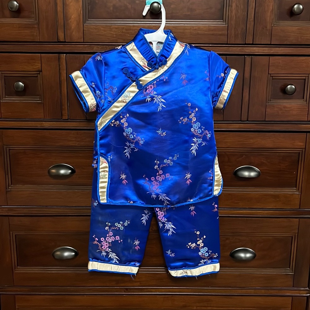 Satin top and bottom, beautiful Jewel tone blue! Chinese